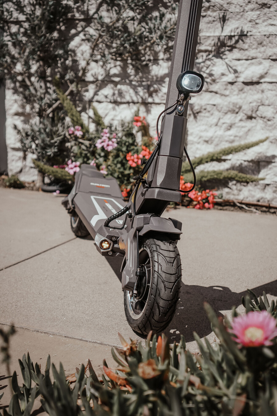 dualtron togo elektroroller 32 kmh 19 km reichweite